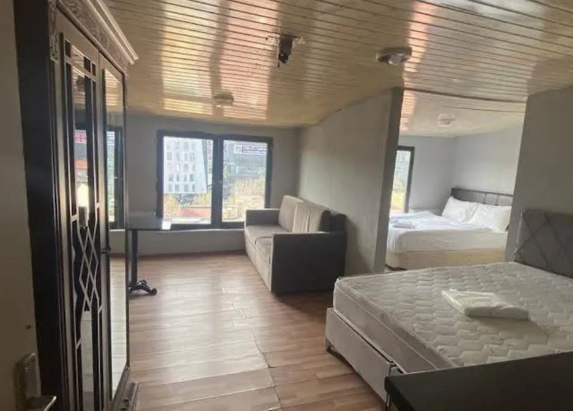 Zeus Apart Istanbul Apartment