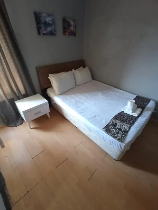 Zeus Apart Istanbul Apartment